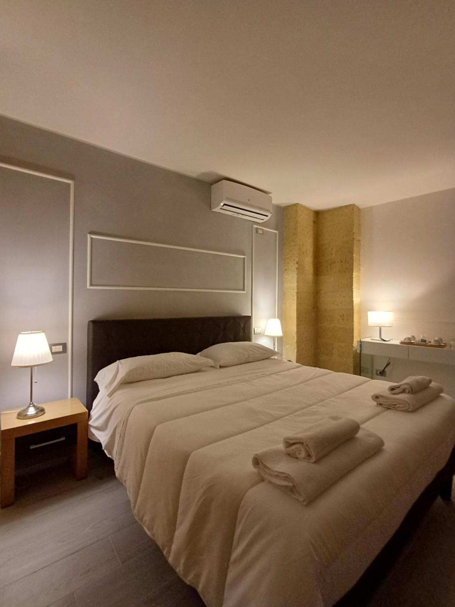 Bed & Breakfast Idomeneo 63 Lecce Exterior photo